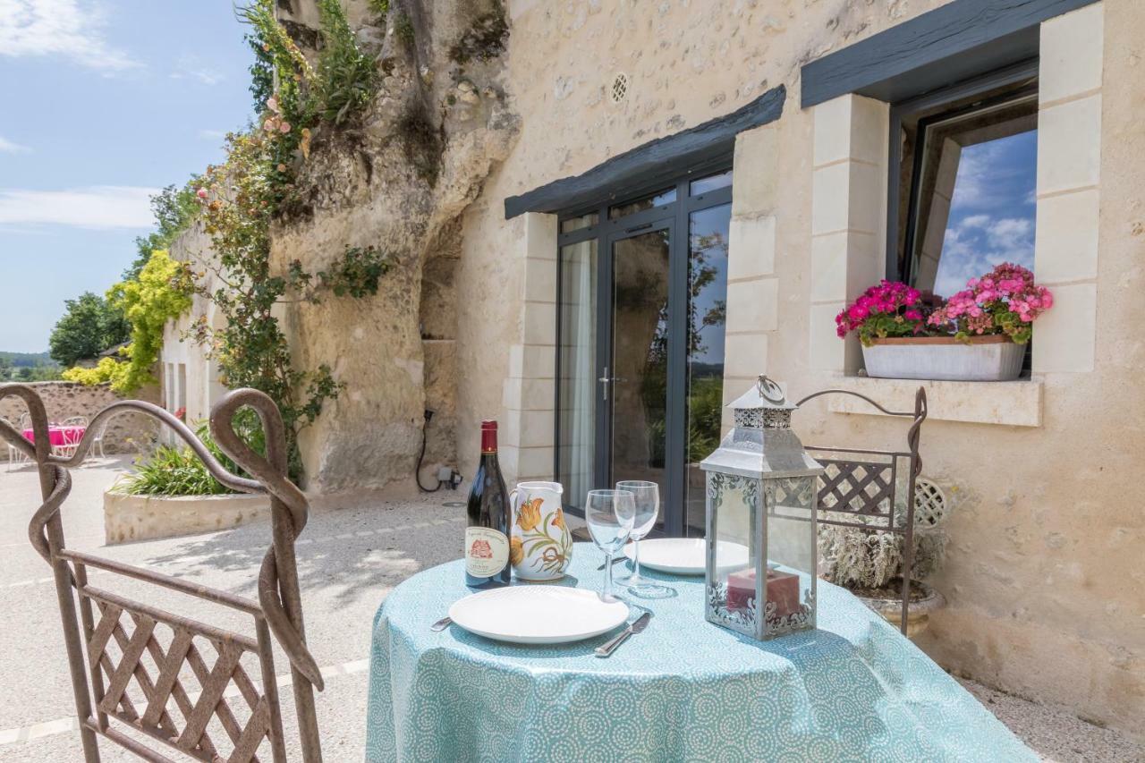 Gite De La Rochere Noizay Εξωτερικό φωτογραφία